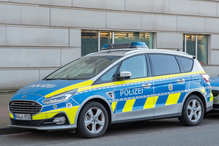 NRW 4-9733 - Ford S-Max - FuStW