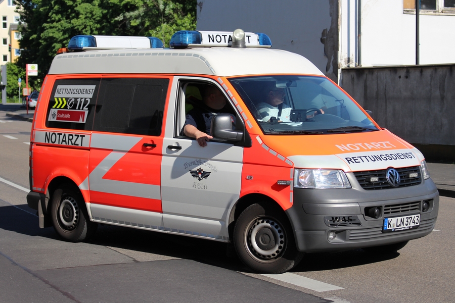 Florian Köln 06 NEF-RES (a.D.)