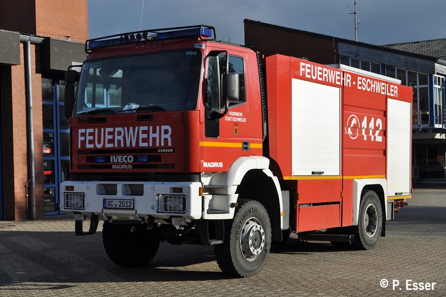 Florian Eschweiler TLF4000-01 (a.D)