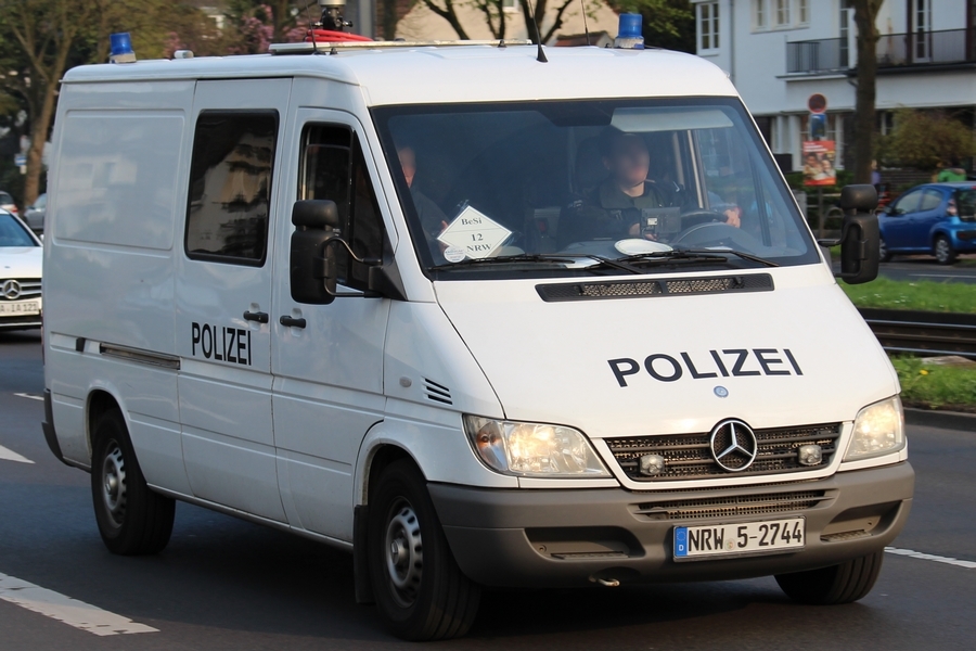 NRW 5-2744 - Mercedes-Benz Sprinter - BeDoKW (a.D.)