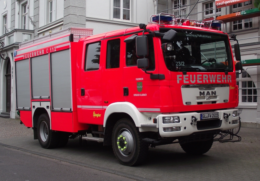 Florian Bergisch Gladbach 01 TLF3000-02 (a.D.)