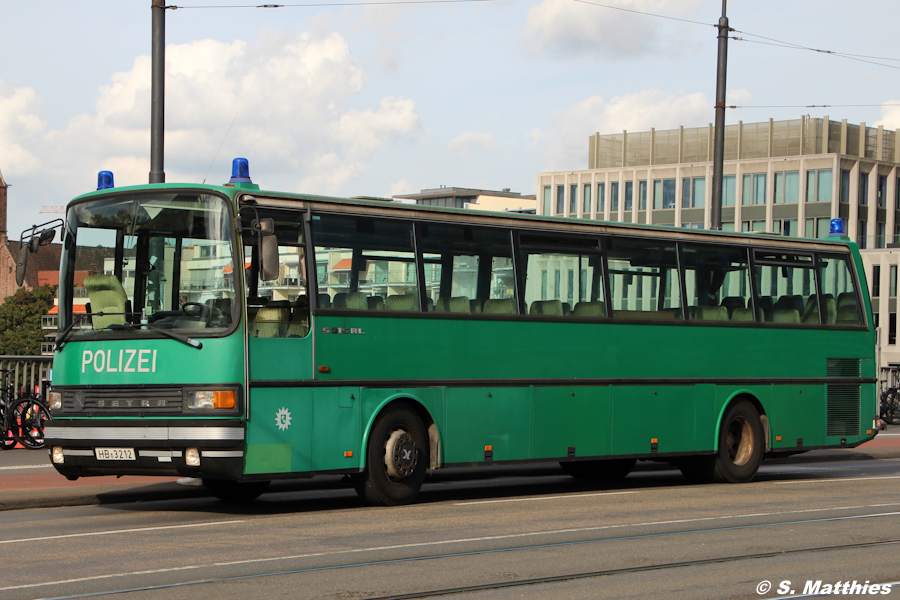 HB-3212 - Setra S 215 RL - sMKW